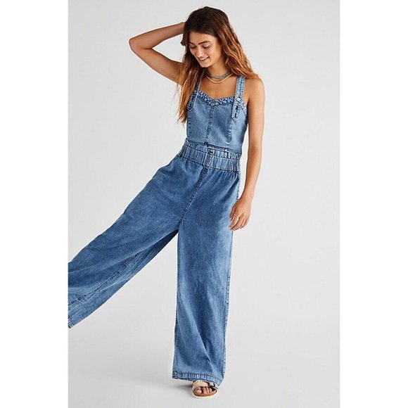 NEW FREE PEOPLE Sz L PARADISE DENIM SET 2 PIECE TOP & PANT SET SUNBLEACHED BLUE - Picture 2 of 3
